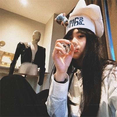 艳谍金骷髅
